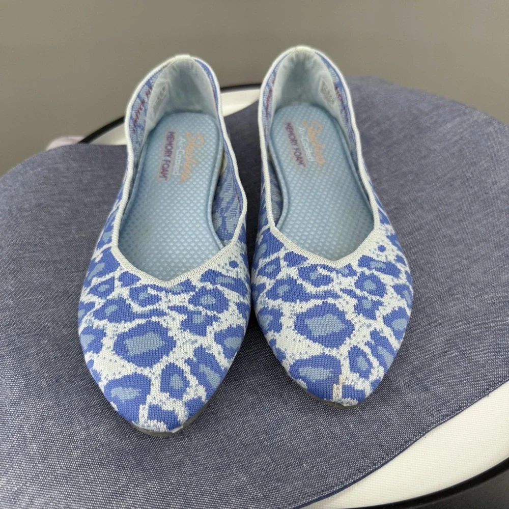 Skechers Cleo Ballet Flats Womens 10 Blue Leopard Print Stretch‎ Fit Pointed Toe